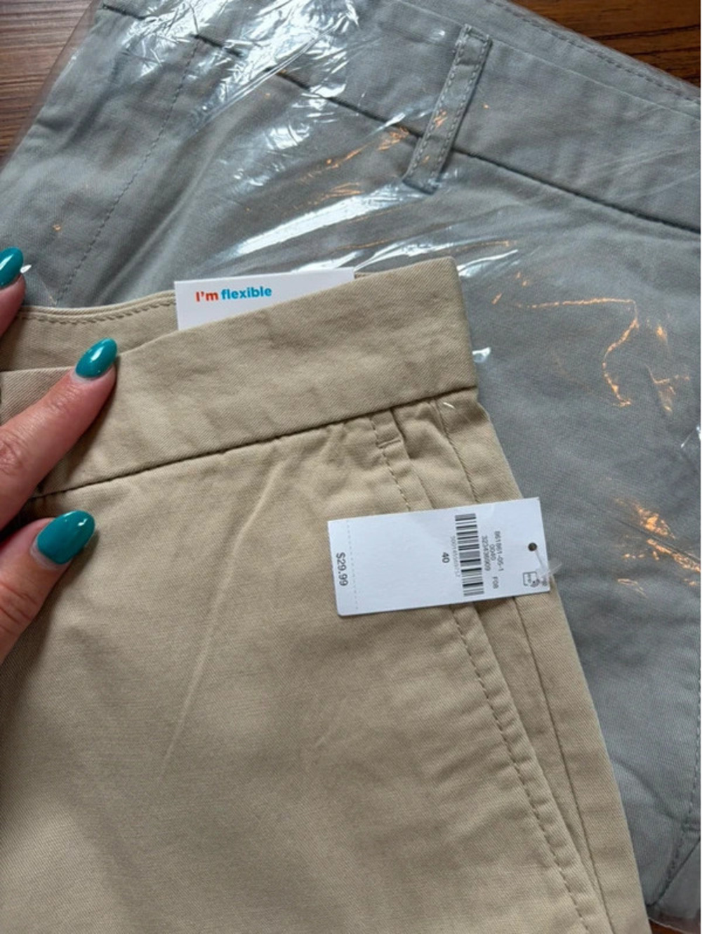 Men's NWT Bundle of Old Navy Slim Rotation Chino Shorts 8in inseam size 40 - Picture 3 of 4